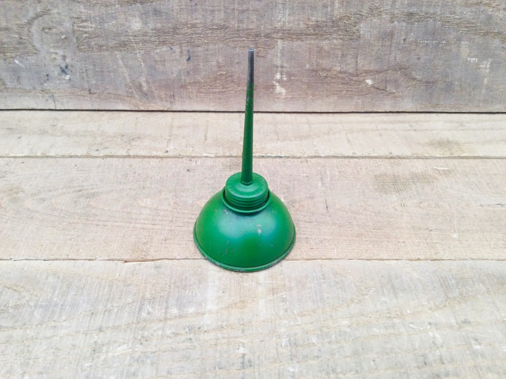 Vintage Dependence 5” Tall Conical Oil Can Made In England