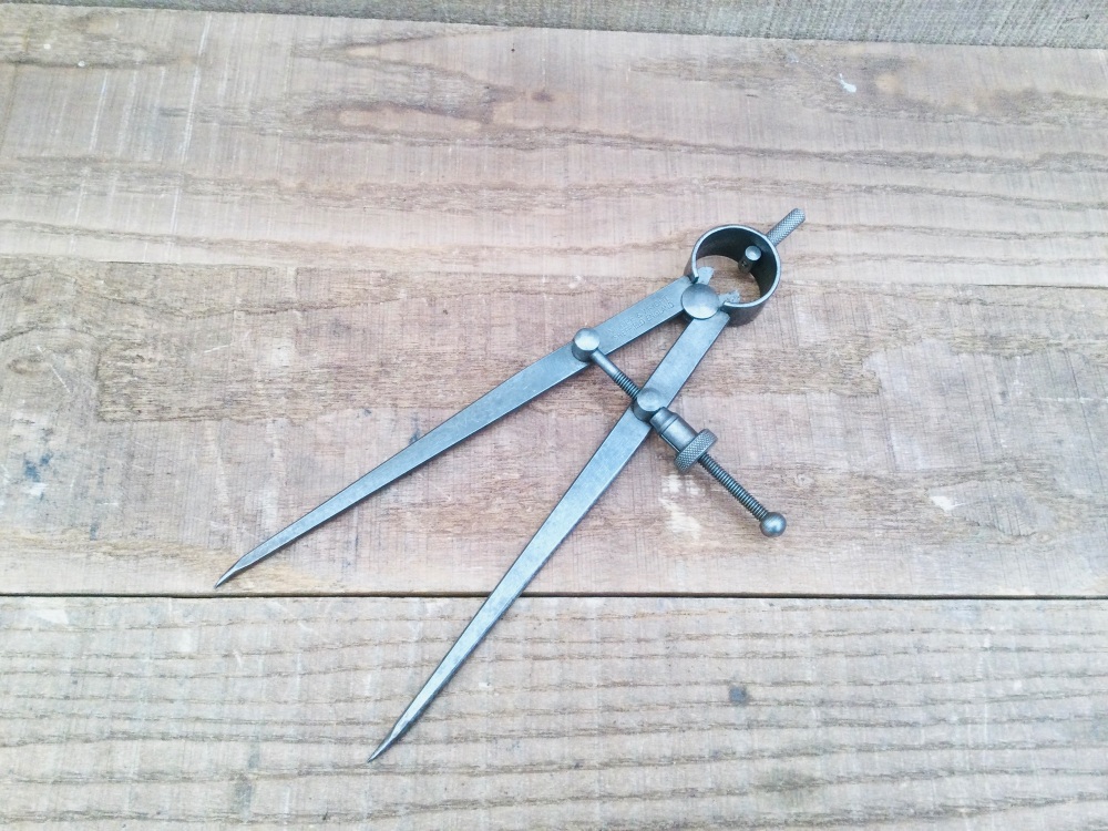 Vintage Moore & Wright 7” Steel Spring Dividers