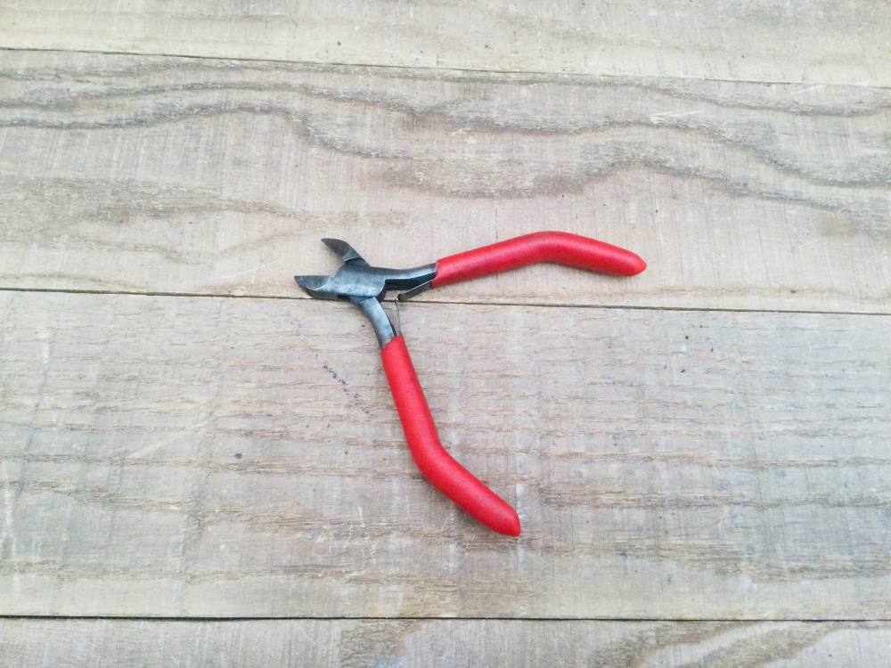 Vintage 4 &frac12;&rdquo; Soft Grip Wire Cutters