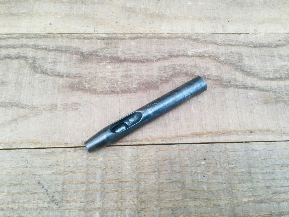 Vintage Priory 9/32 Leatherworkers Round Leather Hole Punch