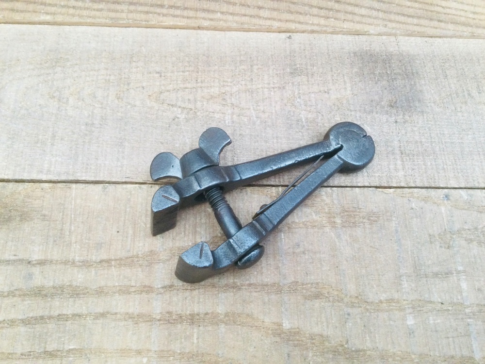 Vintage Cast Steel Spring Loaded 4&frac12;&rdquo; Jewellers, Clockmakers, Engineers Hand Vice