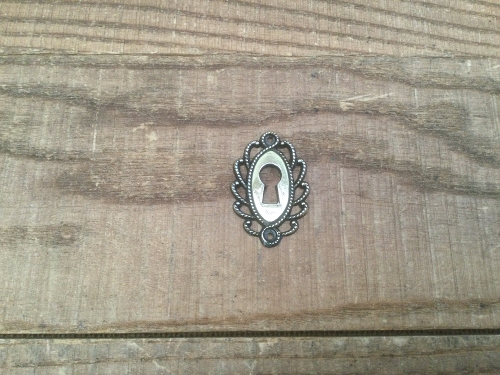 Vintage Decorative Fancy Brass Key Hole Escutcheon