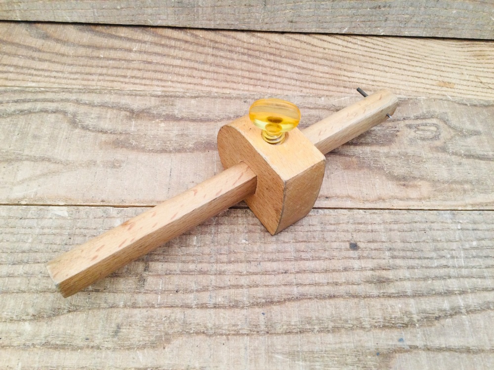 Vintage 9” Beech Carpentry Marking Gauge