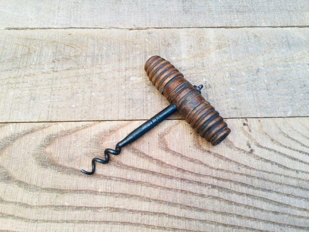 Antique Corkscrew Turned Wooden Handle Direct Pull  Cork Screw