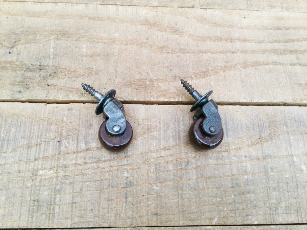 Pair Reclaimed Vintage Porcelain Screw Chair Sofa Furniture Castors