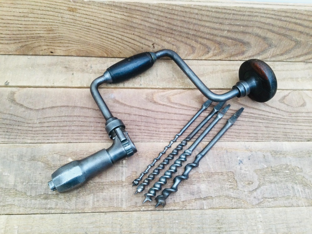 Vintage Carpentry Ratchet Brace & Four Hole Boring Bits 10&rdquo; Sweep