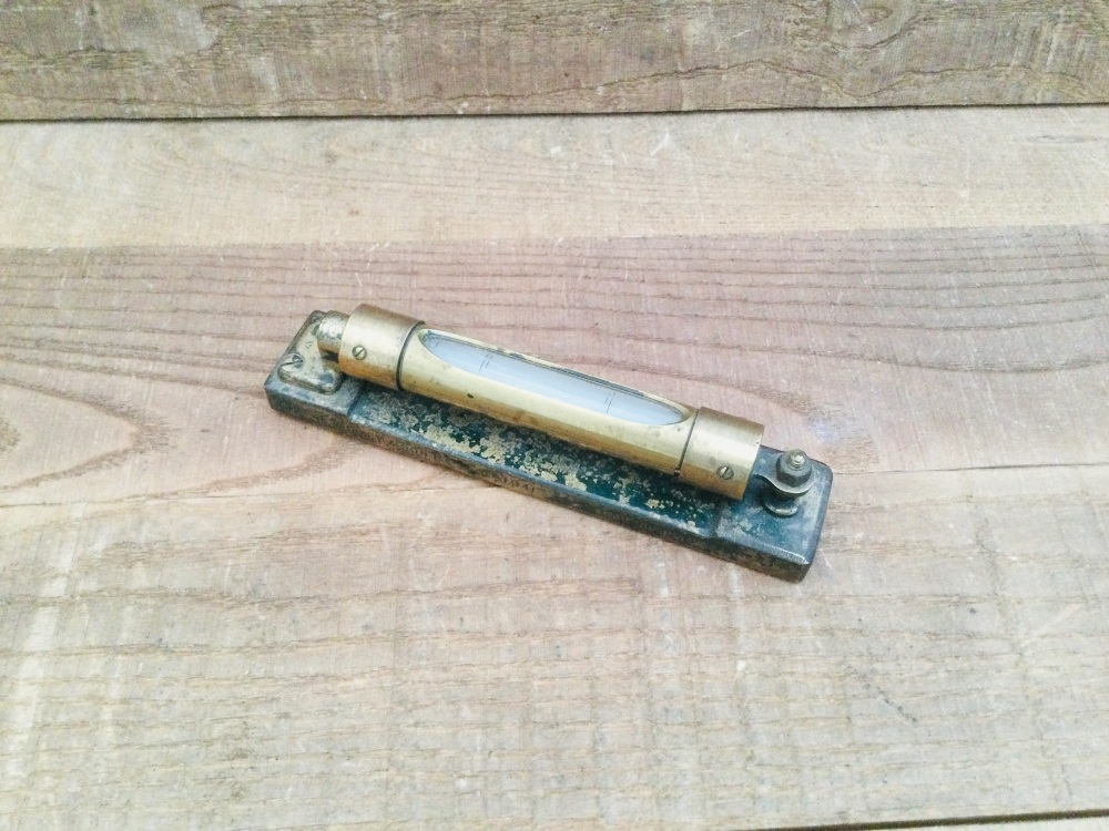 Vintage C W Dixey & Son 1941 Precision Engineer&rsquo;s Spirit Level No 2 Mk1 - faulty