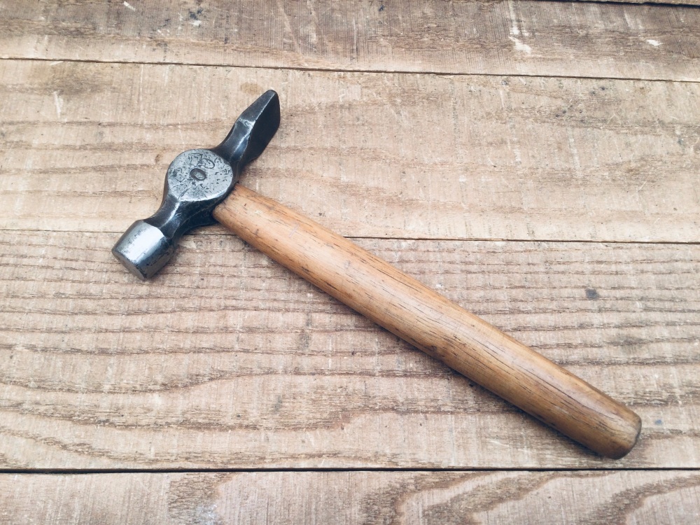 Vintage Small Cross Pein Carpentry Hammer