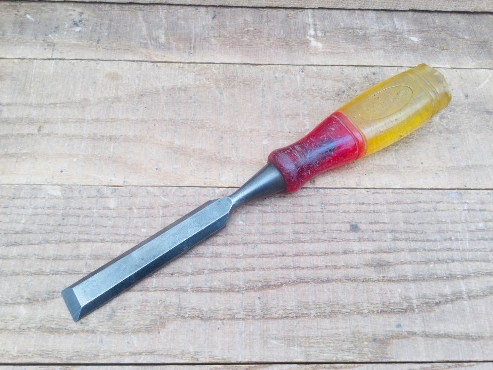 Vintage Marples Shatterproof 3/4&rdquo; Bevel Edge Chisel