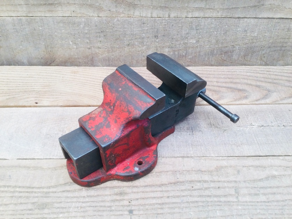 Vintage Small Cast Steel Engineers Bench Vice 3&rdquo; Jaw