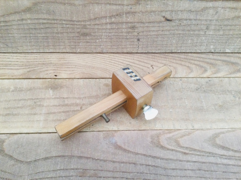 Vintage Beech Brass Fitted Mortice Gauge