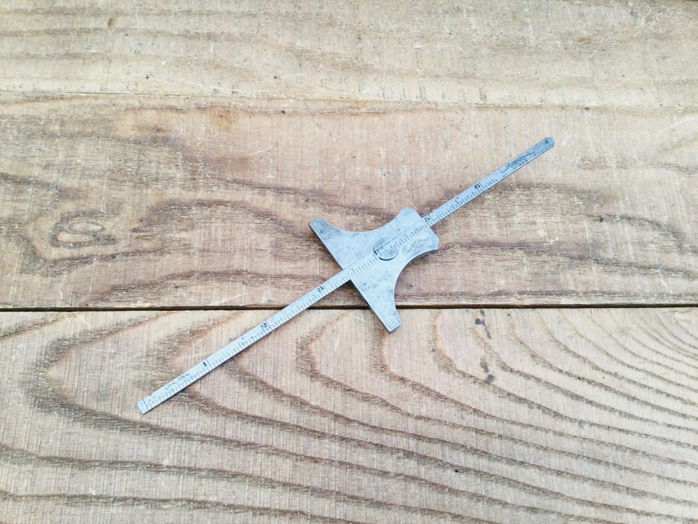 Vintage Chesterman No: 1985 Cast Steel Depth Gauge