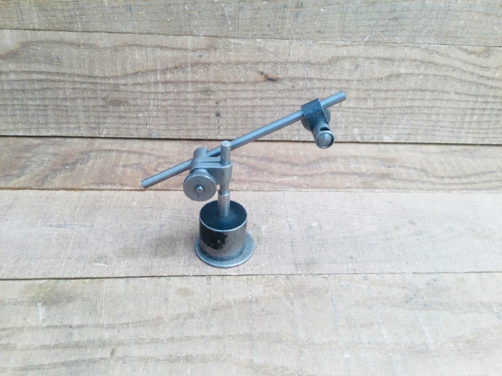 Vintage Magnetic Base Engineers Small Precision Steel Surface Gauge