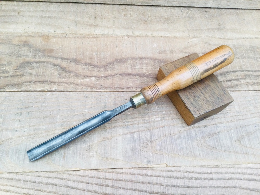 Antique J G Graves Sheffield 1/2&rdquo; Carpentry Gouge Chisel