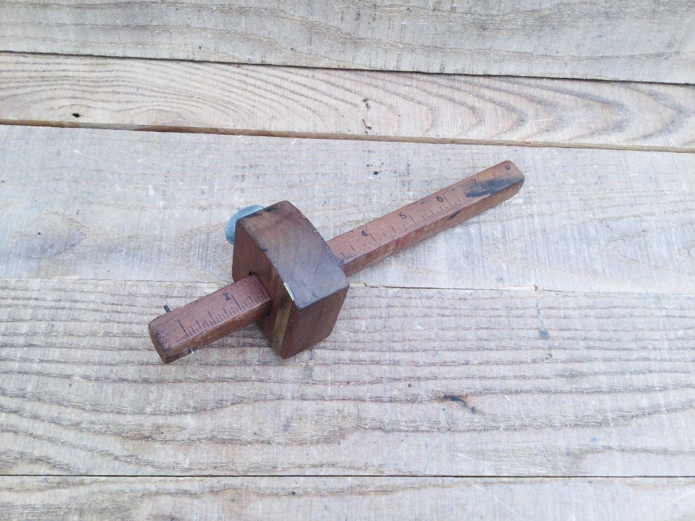 Vintage Disston No.77 Calibrated Marking Gauge