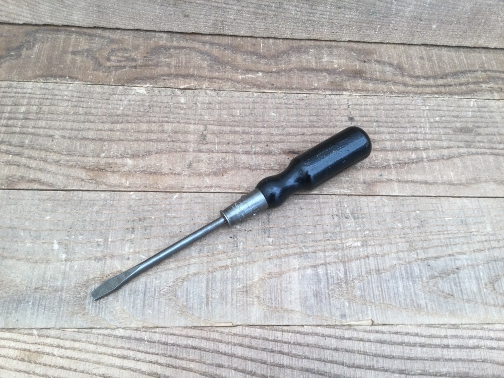 Vintage 8 &frac12;" Stanley England No.20 Slotted Screwdriver