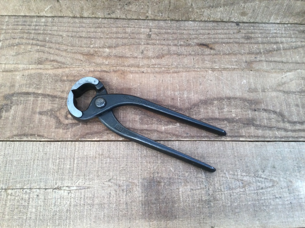 Stanley 84-183 180mm Cast Steel Carpentry Pincers