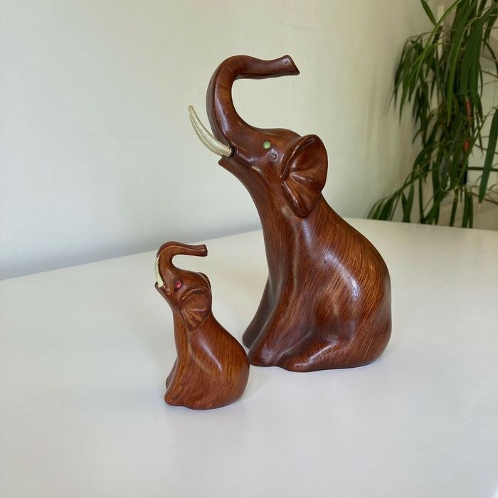 Elephants Faux Wood Vintage Ross Products Hong Kong Mum and Baby 1960s RARE