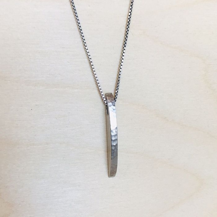 Sterling Silver Pendant Hammered Finish 47 cm (Adjustable) Box Chain Marked 925