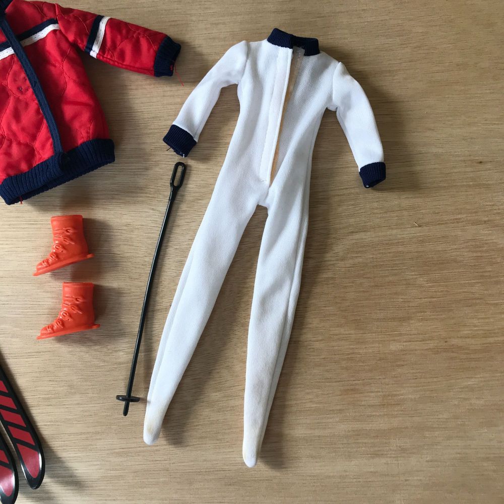 Alpine Sports Outfit - Pedigree Collection - 1983 Sindy Set 44131 Vintage Skiing Fashion