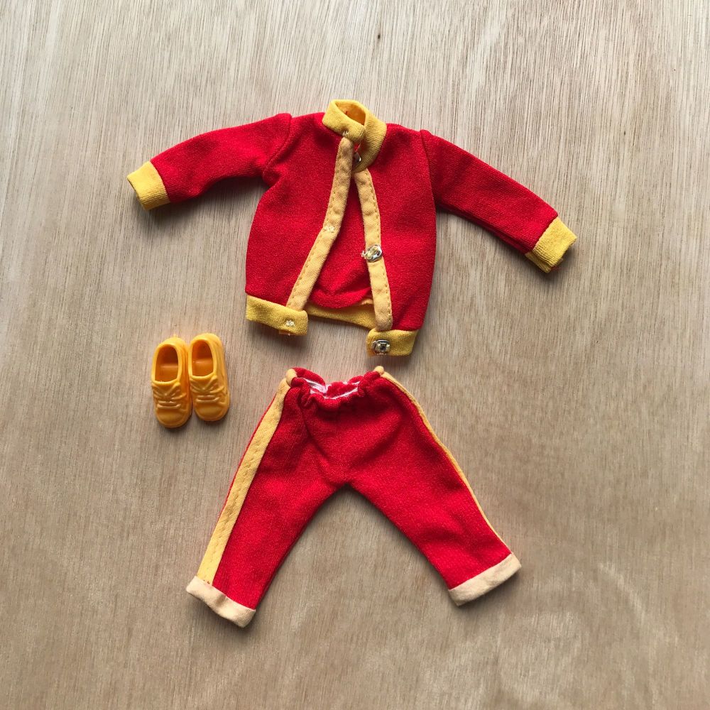 Sindy Doll 1980 Jogger Yellow Trainers 44077 Envelope Fashions Vintage Pedigree
