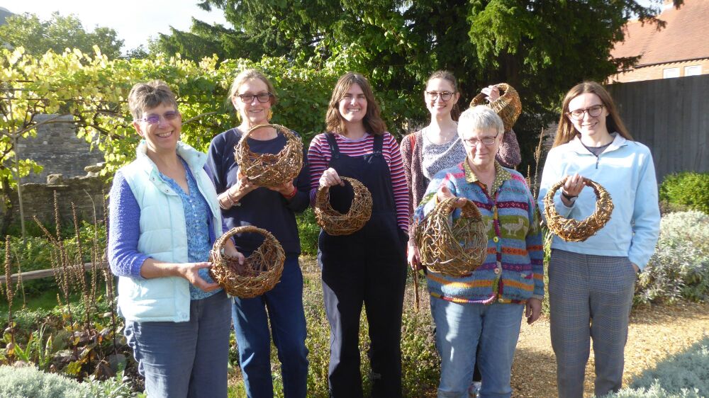 Create a random weave willow basket  with a twist. May 18th, Portchester  nr Fareham