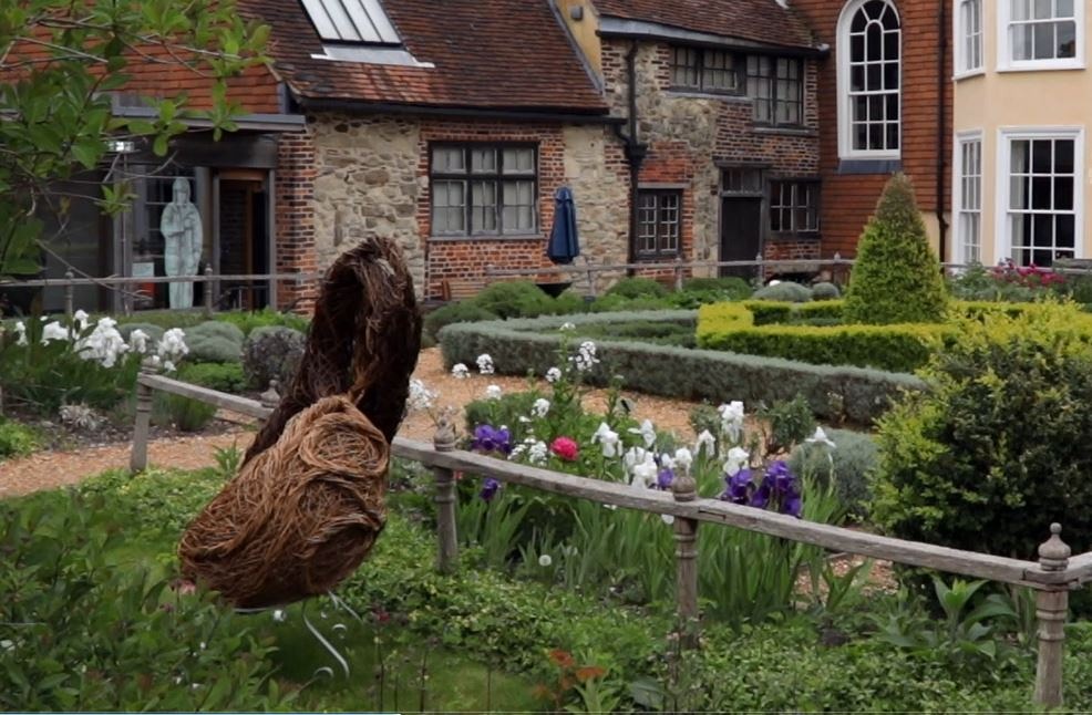 willow sculpture in flowers.JPG