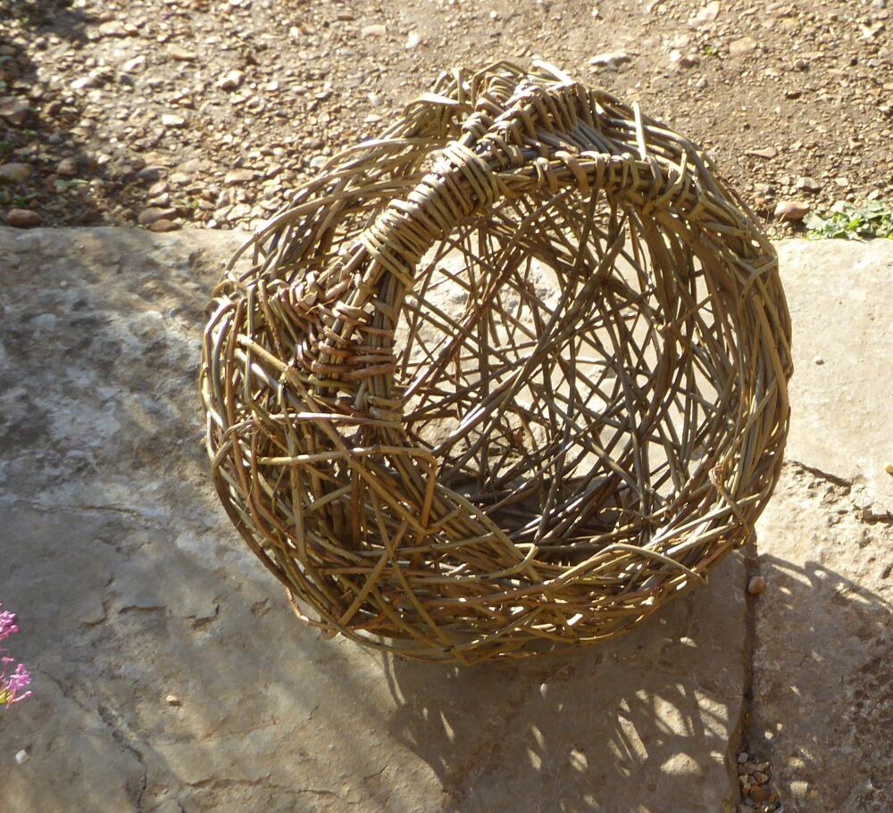 Nature&rsquo;s Basket: Interlaced Willow Weaving workshop , Eastleigh Hampshire June 27th