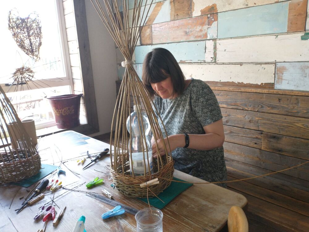 Willow Sweet Pea Basket Workshop Salisbury on Saturday 14th March