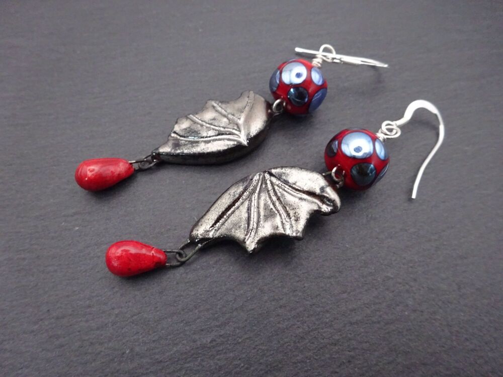 vampire bat wings