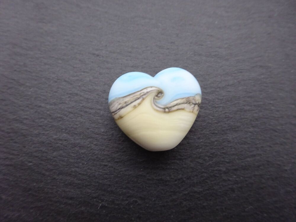 blue beach heart
