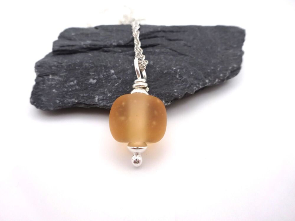 peach pendant