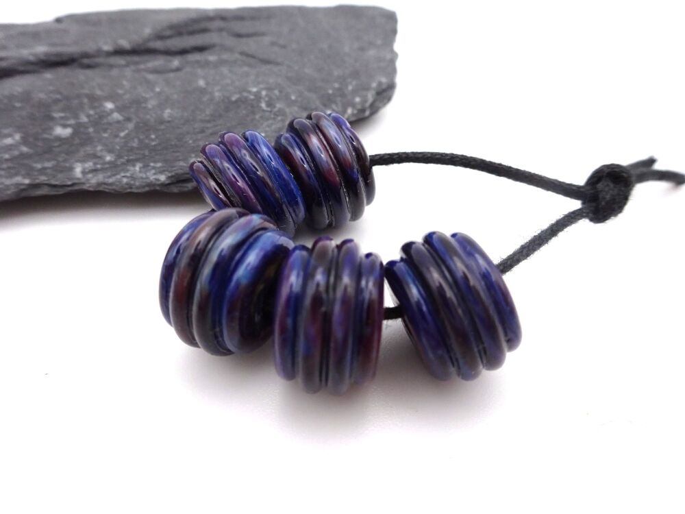 purple ribbed