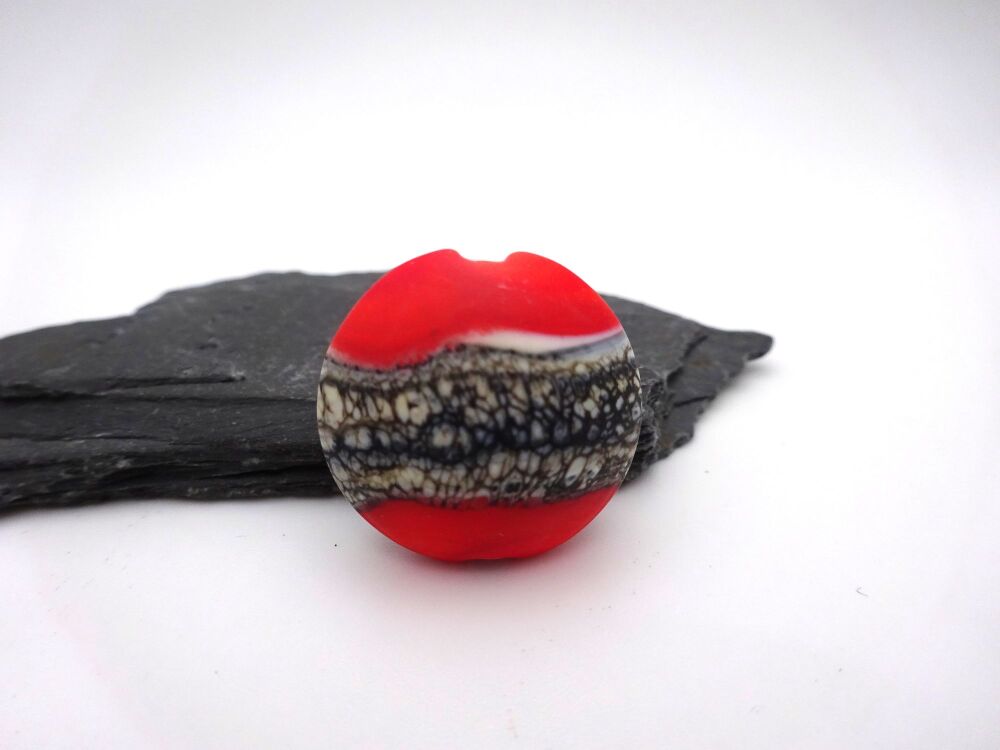 red and ivory wrapped lentil
