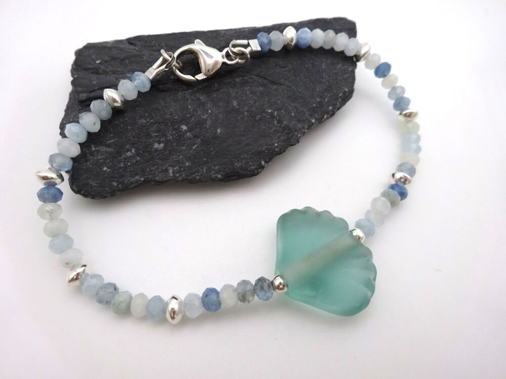 aquamarine seashell