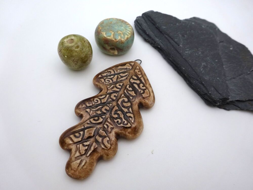ceramic leaf pendant set