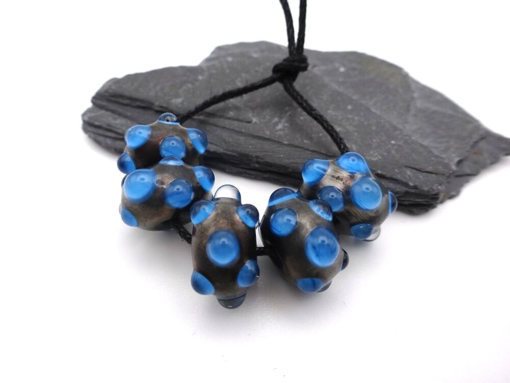 metallic blue bumps