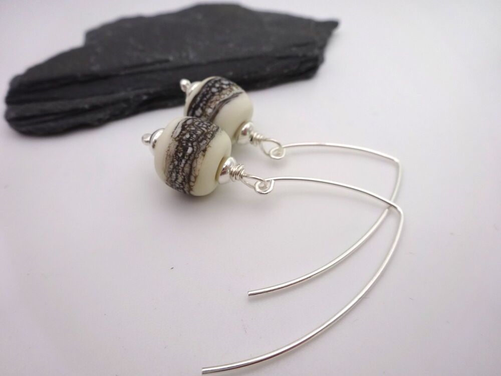 ivory and black wrapped