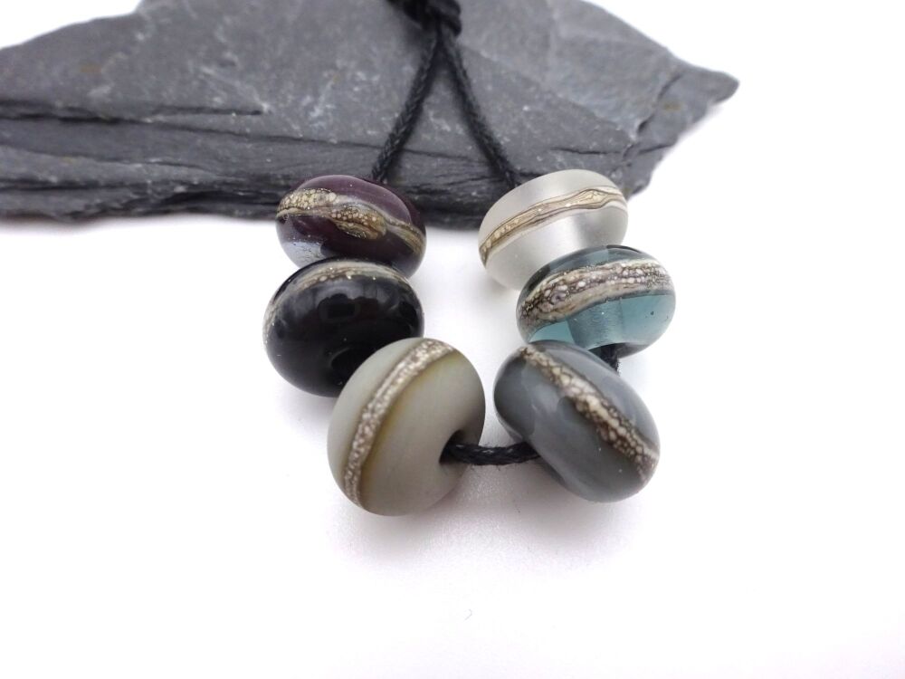 grey wrapped mix