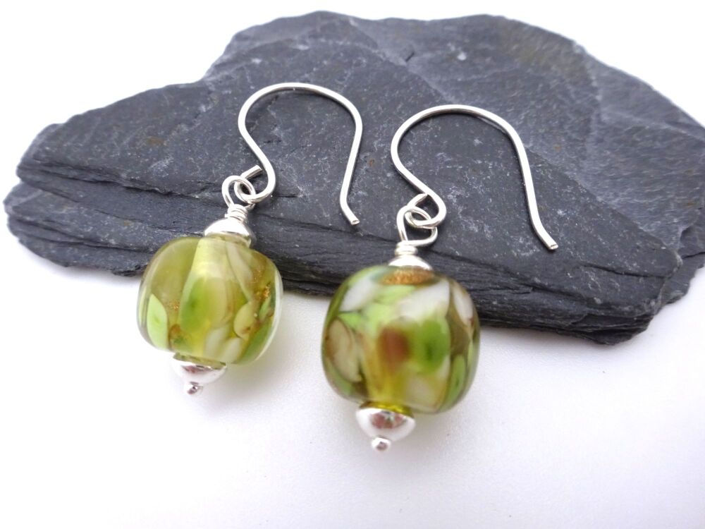green and goldstone
