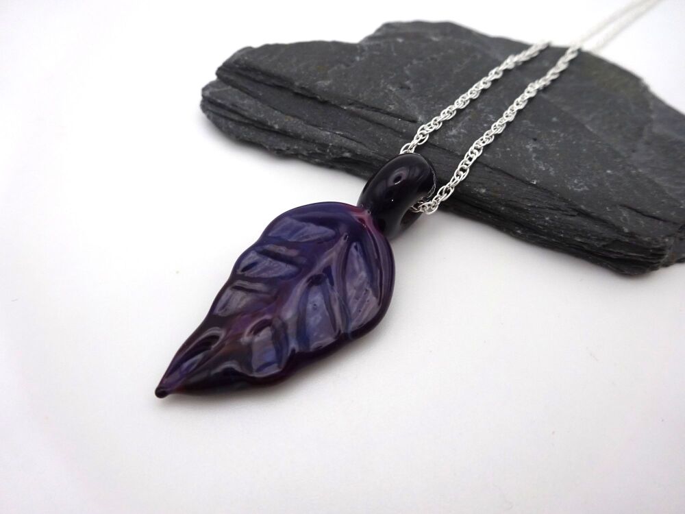 purple leaf pendant