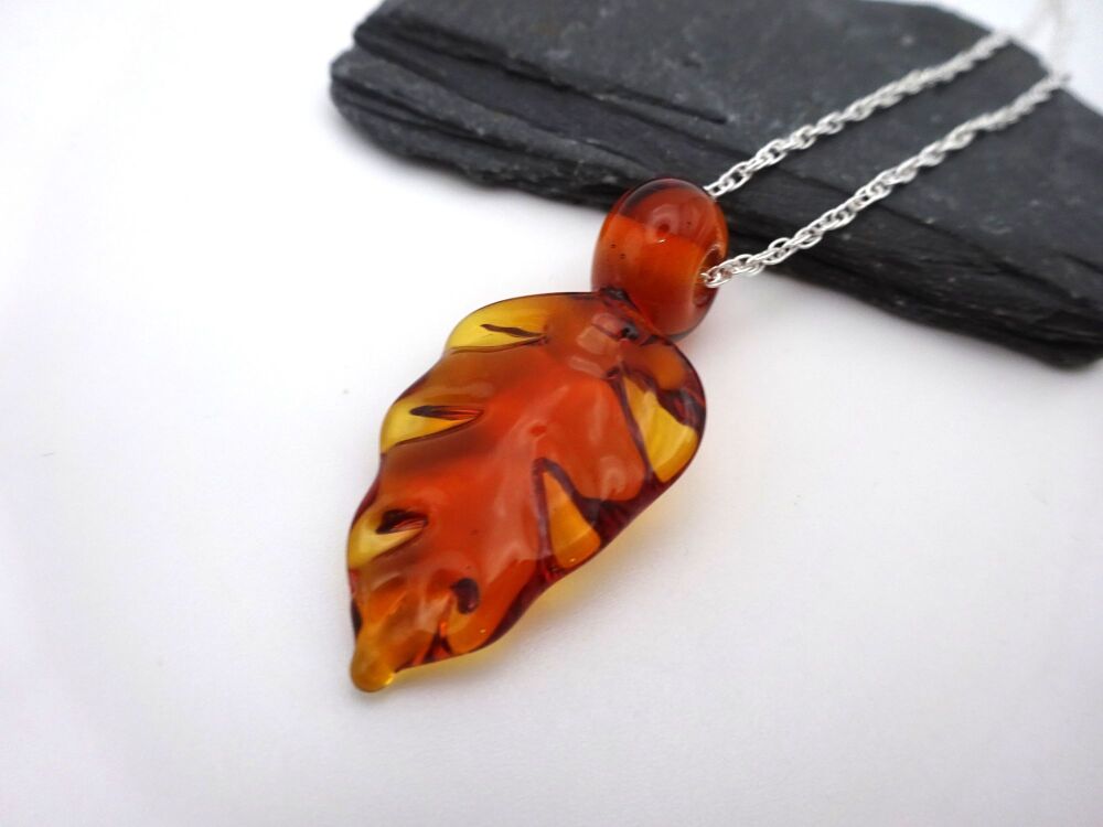 amber leaf pendant