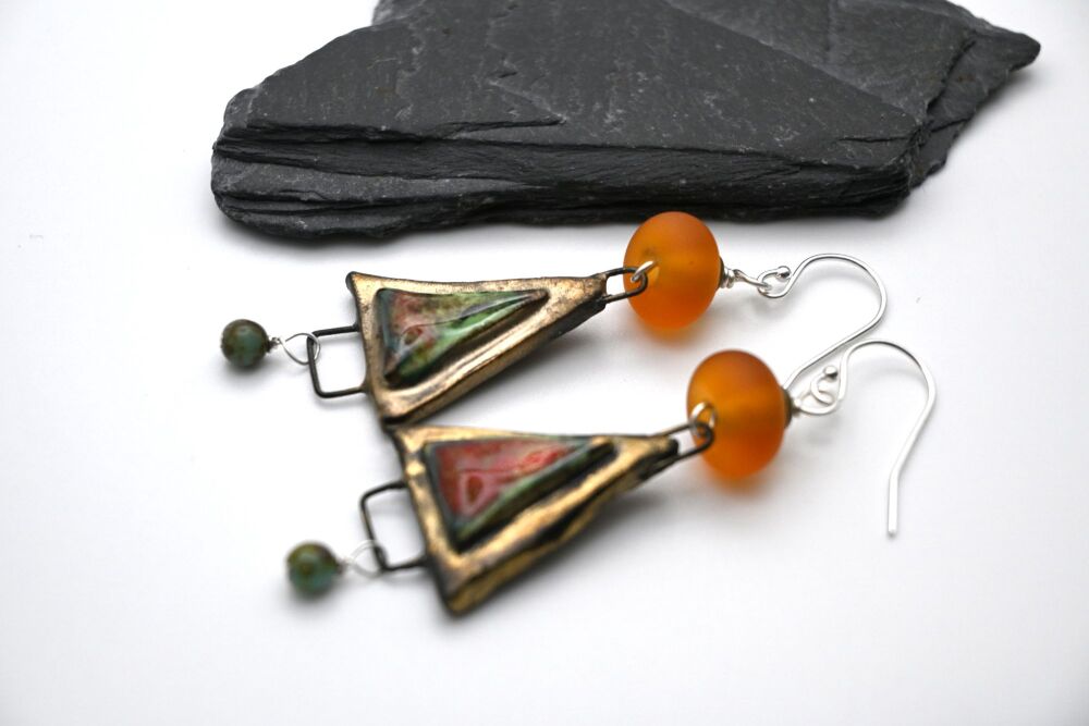 orange and green triangles
