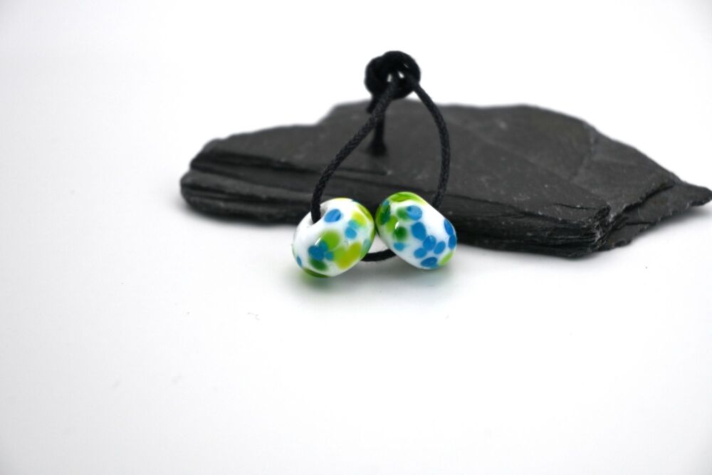 white and green blue frit