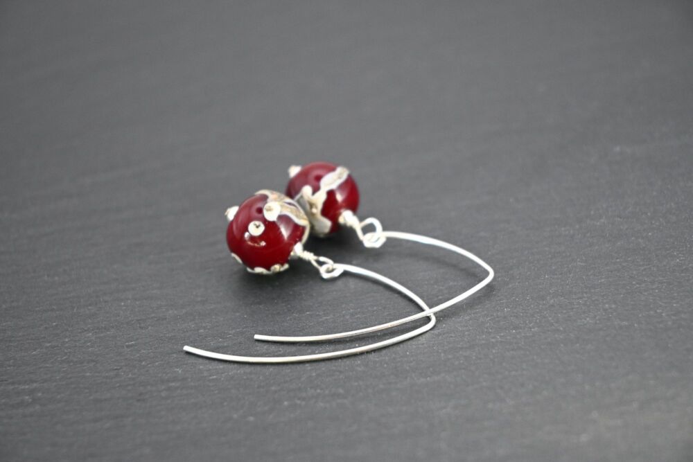 deep red and ivory shard spheres