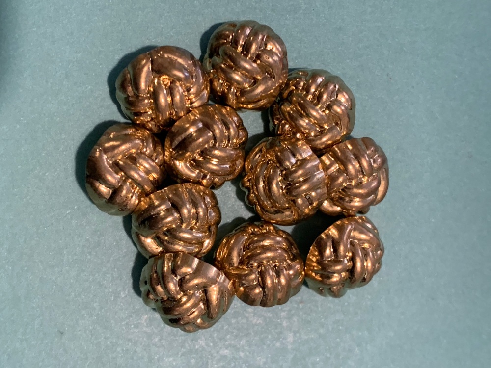 Gold Knot Button £1  for 10