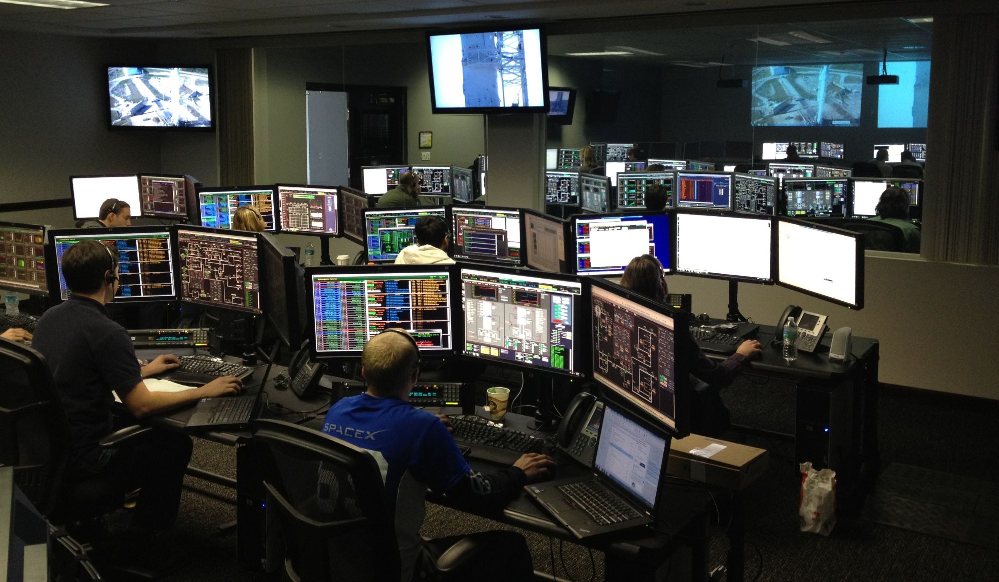 leadership is important in command scenarios as in this command control room