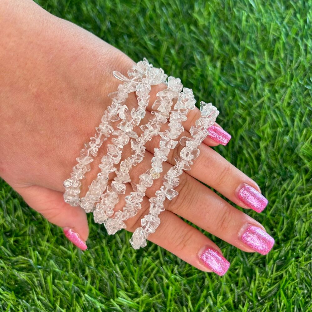 CLEAR QUARTZ CHIP BRACELET