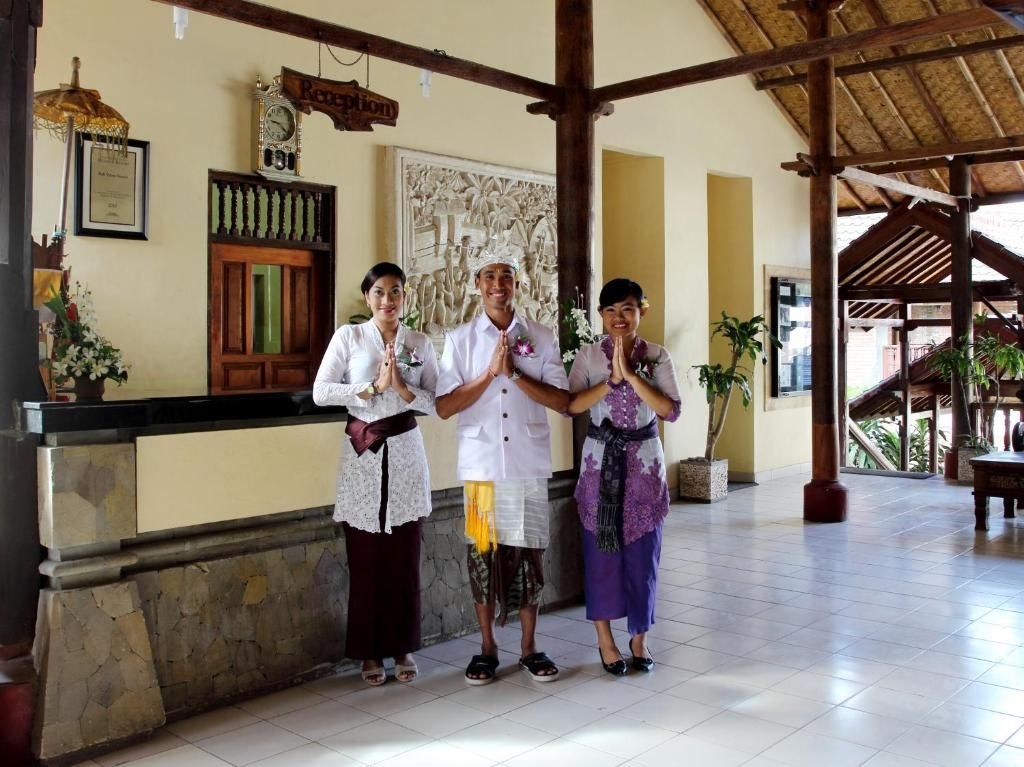 Bali Palms Resort Staff in Candi Dasa Bali.jpg