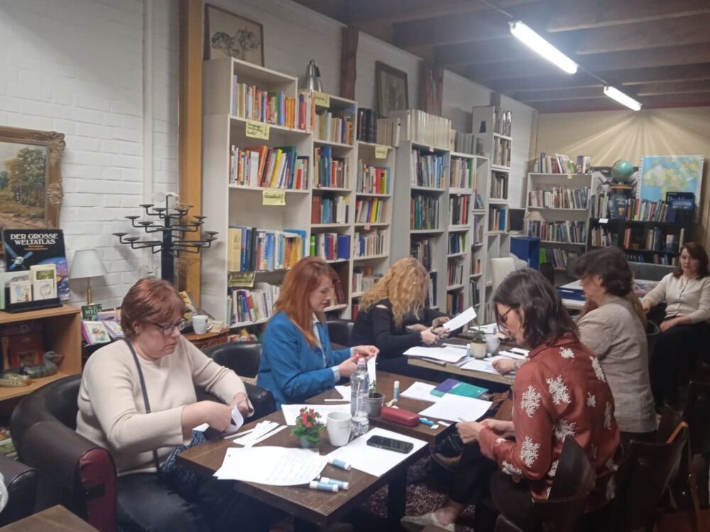 ЧÑо-Ñо ÑвоÑим (13 ÑеминаÑ) ЧÑо-Ñо ÑвоÑим (13 ÑеминаÑ)